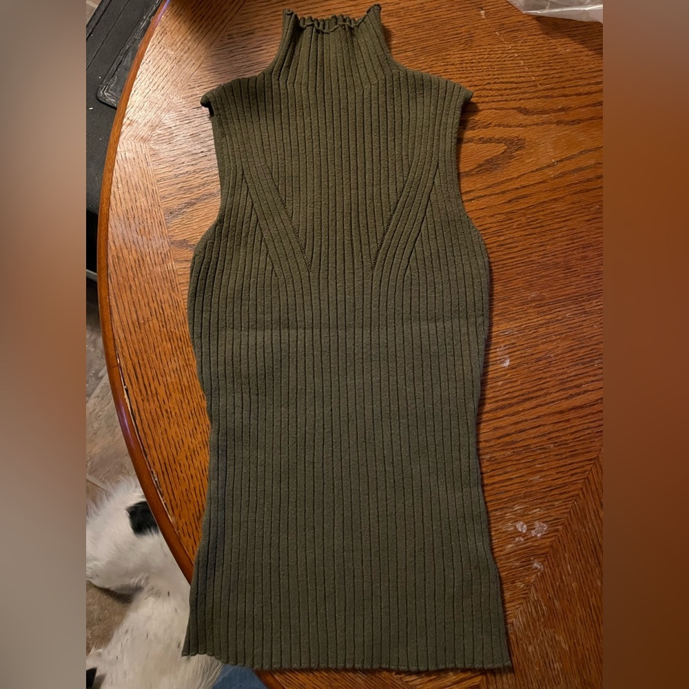 Ribbed Olive Green Sleeveless Top